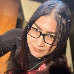 Meet your Posher, Glynis